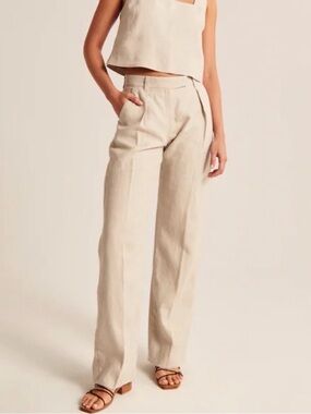 Abercrombie & Fitch High-Rise Wide Leg Pants - Cream